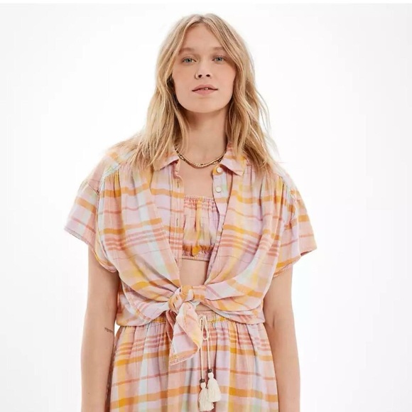 American Eagle Outfitters Tops - NWOT: American Eagle Outfitters Women's Pink and Orange Shirt XL